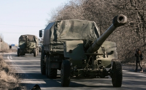 Large Amount of Heavy Weaponn Withdrawn From Eastern Ukraine