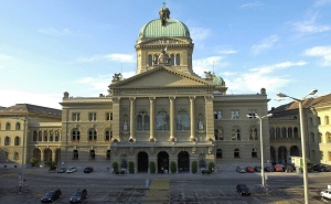 Aznavour Attended a Discussion on the Armenian Genocide at the Federal Assembly of Switzerland