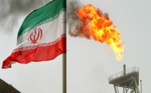 Oil Prices Drop Further Because of Sanctions Over Tehran