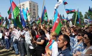 "Спасемся": оппозиционный митинг в Баку