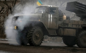 Украина заявляет об отводе тяжелых вооружений в Донбассе