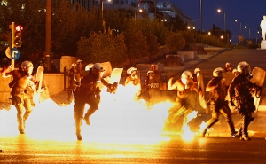 Աթենքում բախումներ են տեղի ունեցել ոստիկանների և ցուցարարների միջև