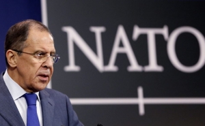 Lavrov: NATO Threatens Security of Ukraine