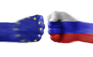 ЕС продлит индивидуальные санкции против граждан России и Украины