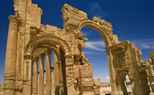 Islamic State Extremists Destroyed Famous Arch of Triumph