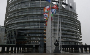 Европарламент одобрил финансирование Греции на 53 млрд евро
