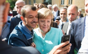 Опрос: более 50% немцев недовольны решениями Меркель по мигрантам
