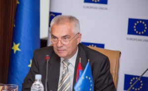 Посол ЕС в Армении призвал расследовать информацию о фальсификациях на референдуме