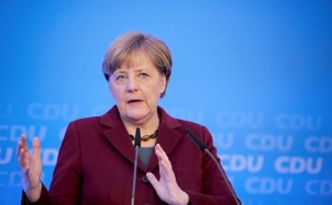 Меркель отменила поездку на экономический форум в Давос из-за мигрантов
