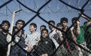 Greece Removes Migrants from the Border with Macedonia