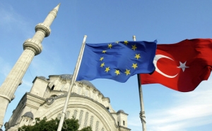 ЕС направит Турции первую часть €3 млрд до конца марта