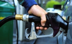 Иран откажется от импорта бензина