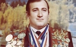 День рождения армянского чемпиона и героя-спасателя