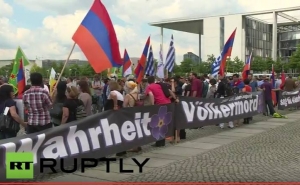 Берлин: армянские демонстранты "болеют" за принятие Геноцида
