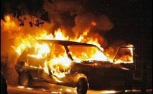 Georgian and French Diplomatic Vehicles Burn in Berlin