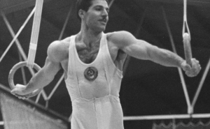 Մարմնամարզության տարրեր՝ ի պատիվ հայ մարզիկների