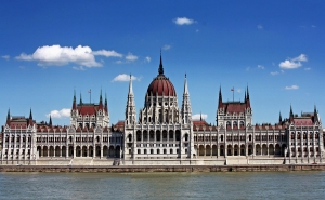 Hungarian Parliament to Consider Armenian Genocide Resolution Next Month