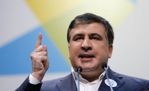 Саакашвили пообещал уволить половину чиновников в случае прихода к власти в Украине
