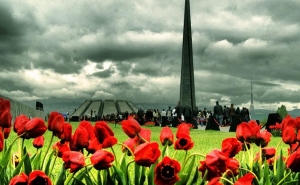 Известные люди в соцсетях почтили память жертв Геноцида армян