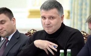 Саакашвили пообещал отнять Украину у Порошенко и Авакова
