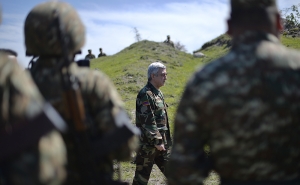 Президент Армении о поставках РФ вооружения Азербайджану: "Этот вопрос бросает тень на многое"