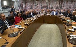 ЕС не видит необходимости в пересмотре иранской ядерной программы