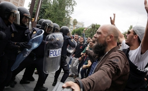 В Каталонии пройдет забастовка против действий полиции