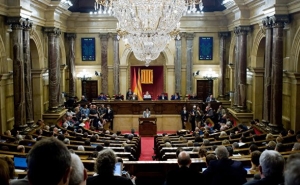 Глава парламента Каталонии признала, что законодательное собрание распущено
