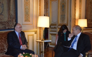 French and Azerbaijani FMs Discuss Karabakh Conflict Settlement