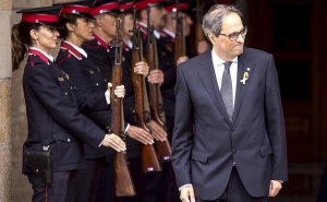 Глава Каталонии пообещал сделать все для "создания республики"