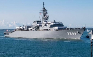Боевые корабли НАТО подобрались к Сирии
