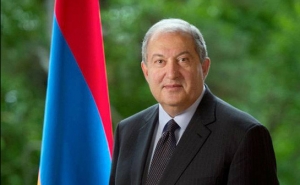 "Родина усиливается, а ее история создается каждодневным кропотливым трудом всех нас": президент Армении