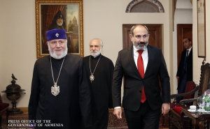 Նիկոլ Փաշինյանը հանդիպել է Ն.Ս.Օ.Տ.Տ. Գարեգին Բ Ծայրագույն Պատրիարք և Ամենայն Հայոց Կաթողիկոսի հետ 