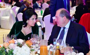 Президент Армении принял участие в официальном ужине от имени президента Грузии (фотографии)
