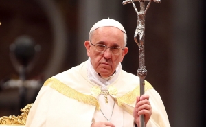 Հռոմի պապը հորդորում է Սուրբ Ծնունդը չվերածել &laquo;պերճաշուք իրադարձության&raquo;