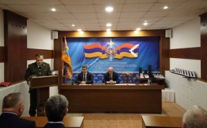 Бако Саакян принял участие в мероприятии, посвященном профессиональному празднику служащих органов нацбезопасности