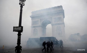 Протесты во Франции: потери оценили в два миллиарда