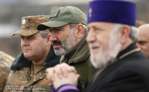 "Задача правительства - максимально сохранить достижения наших военнослужащих и ВС": Пашинян (фотографии)