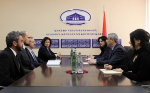 FM Masis Mayilian Receives Newly-Appointed Artsakh Program Manager of The HALO Trust