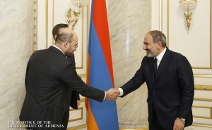 Armenia PM Pashinyan Receives MTS Group Representative