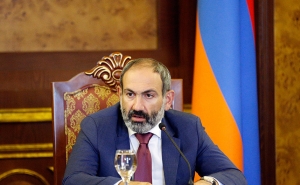 Նիկոլ Փաշինյանի որոշումներով պաշտոնից ազատվել են վարչապետի արարողակարգի պատասխանատուն և աշխատակազմի կադրերի և անձնակազմի կառավարման վարչության պետը