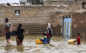 Iranians Protest Government's Poor Response To Deadly Floods
