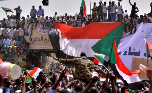 Арабская весна: второй "сезон" в Судане и Алжире
