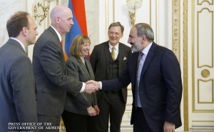 Премьер Армении и помощник заместителя госсекретаря США обсудили вопросы развития двустороннего сотрудничества
