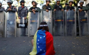 Что ждет Венесуэлу - война или мир?
