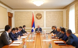 President of Artsakh Holds Working Consultation

 

