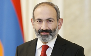 PM Nikol Pashinyan Congratulates Vladimir Putin and Dmitry Medvedev on Russia’s State Holiday