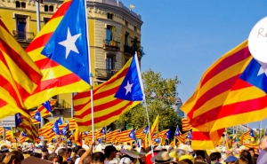 Опрос: число противников независимости Каталонии превысило количество сторонников

