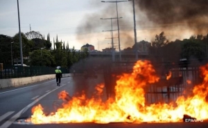 Новые столкновения в Барселоне: пострадали около 90 человек