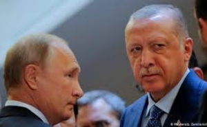 Putin, Erdogan hold talks on Syria by phone